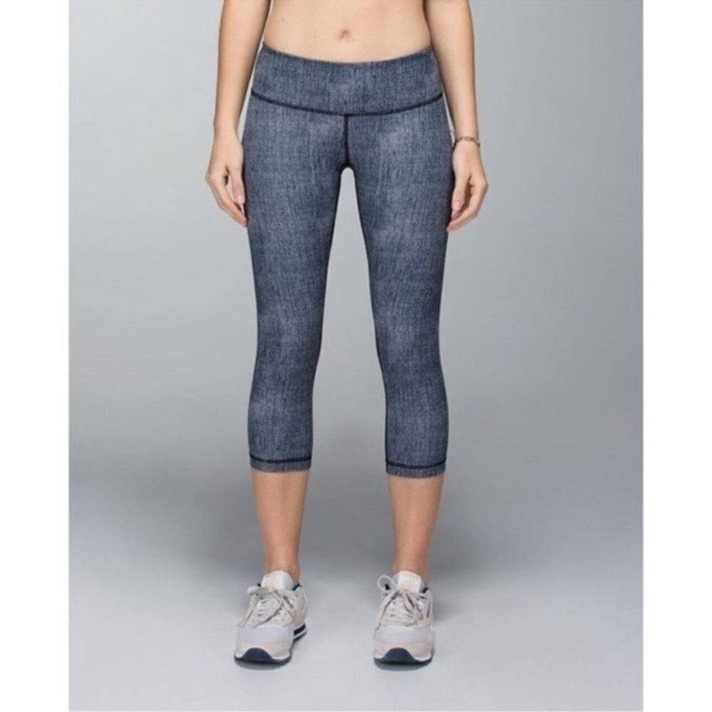 Lululemon Wunder Under Crop *Full-On Luxtreme Textured Black Dune | Size 8